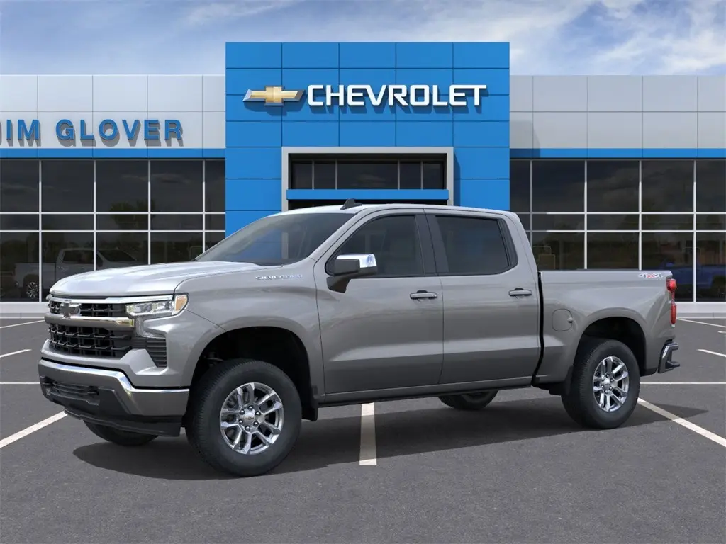 2026 Chevrolet Silverado LT photo 2