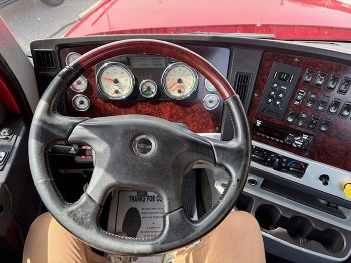 2021 Freightliner 122SD - image 15