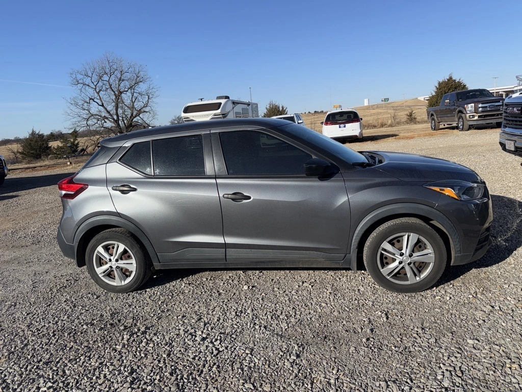 Used 2020 Nissan Kicks S with VIN 3N1CP5BV2LL564287 for sale in Wellston, OK