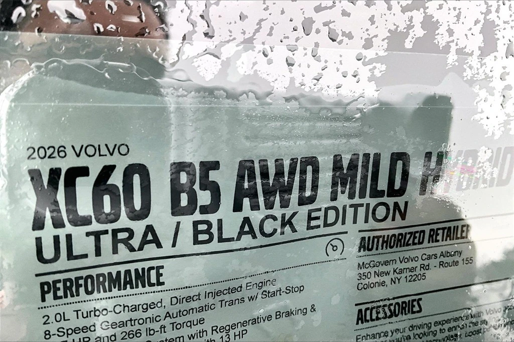 2026 Volvo - image 9