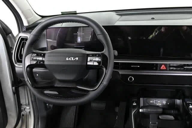 2026 Kia Sorento EX - Photo 12