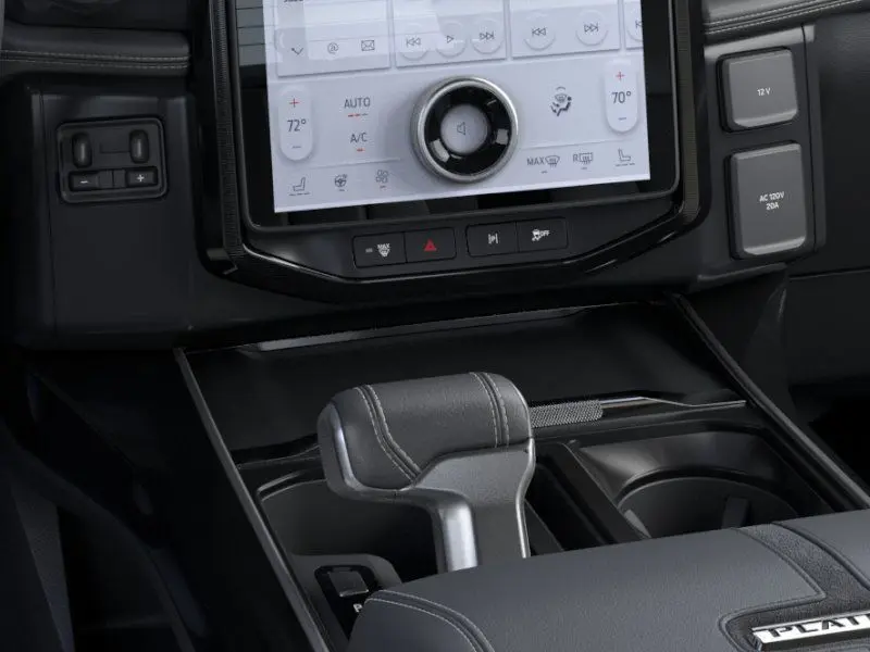 2025 Ford F-150 Lightning Platinum photo 14