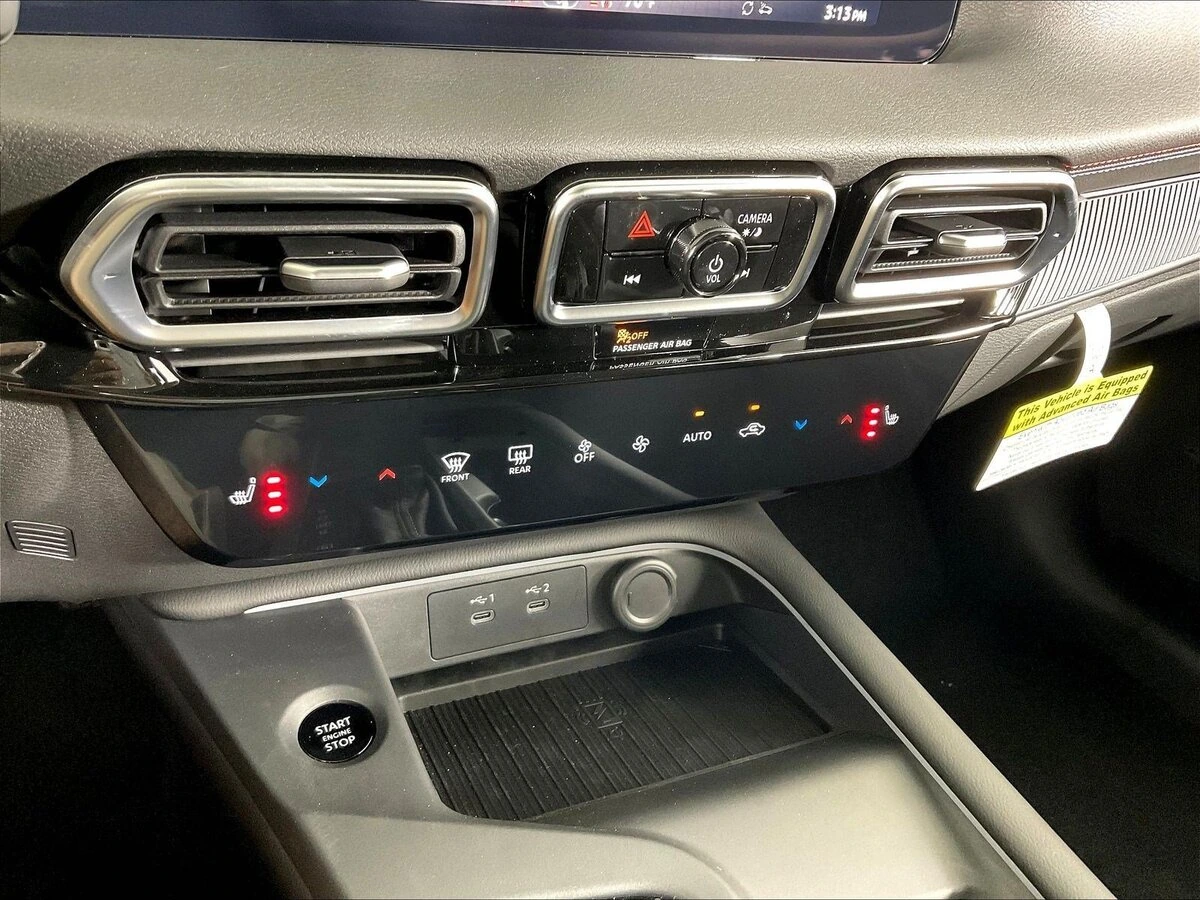 2026 Nissan Sentra SR - Photo 23