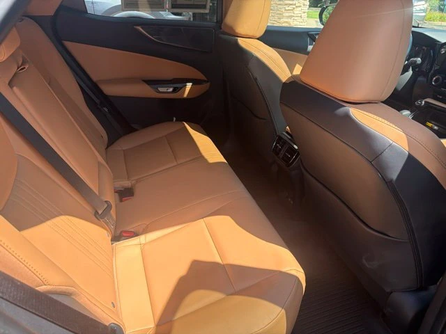 2025 Lexus NX 350 - Photo 33