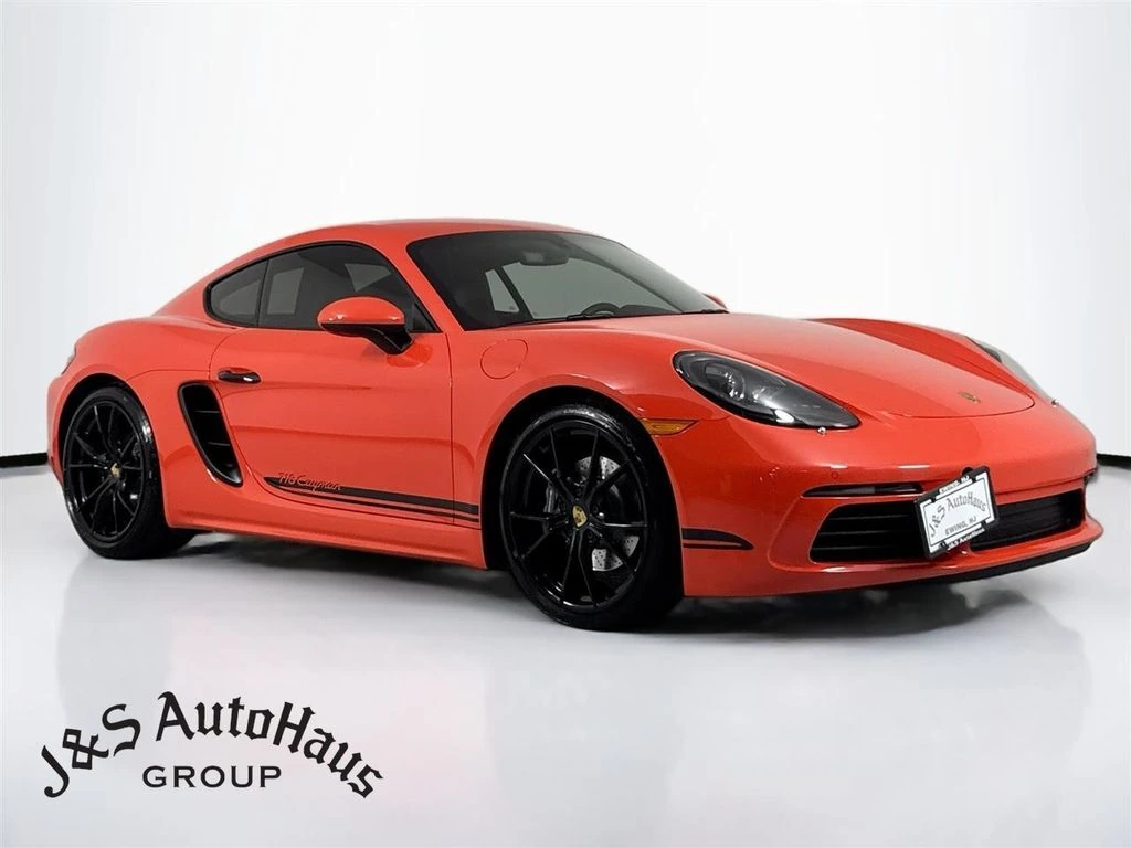 2022 Porsche 718 Cayman's photo