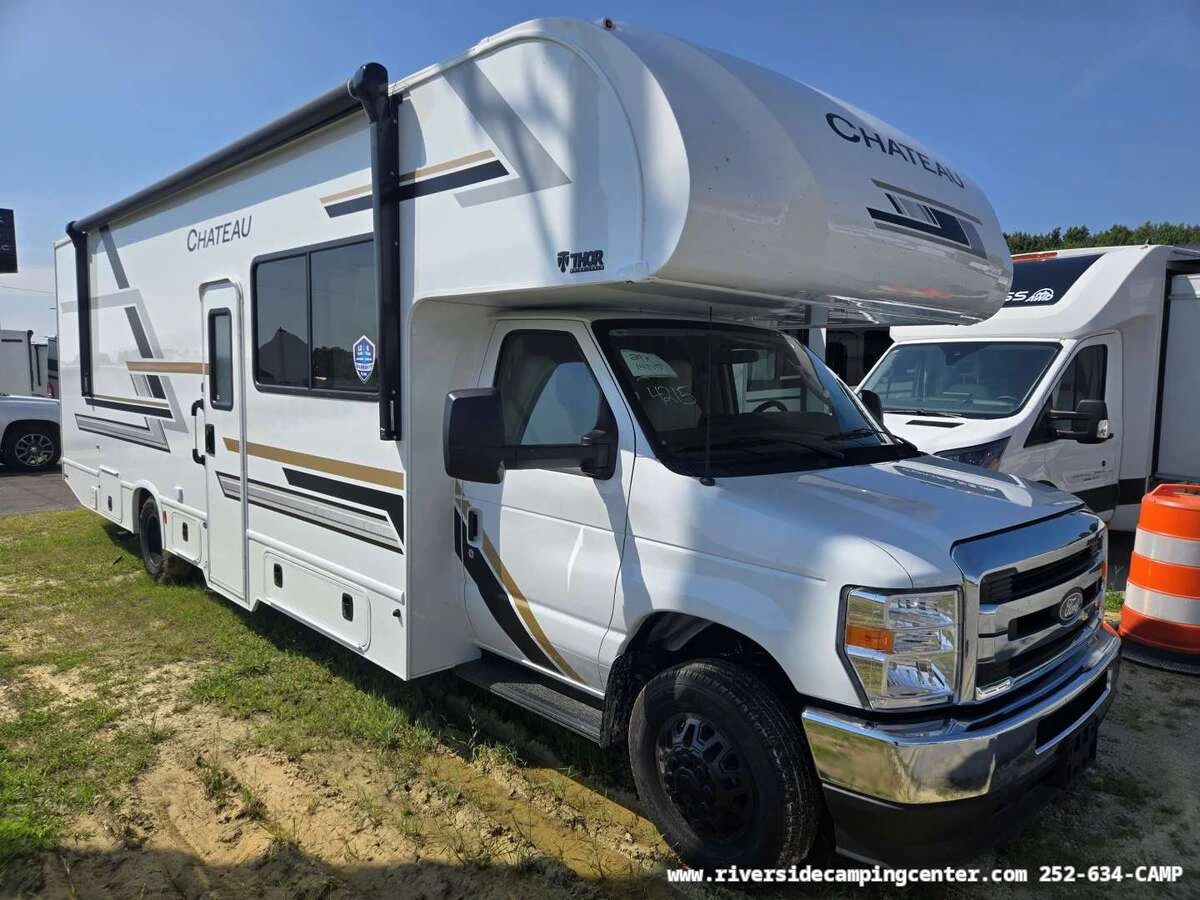 2027 Thor Motor Coach Chateau 29K image 2