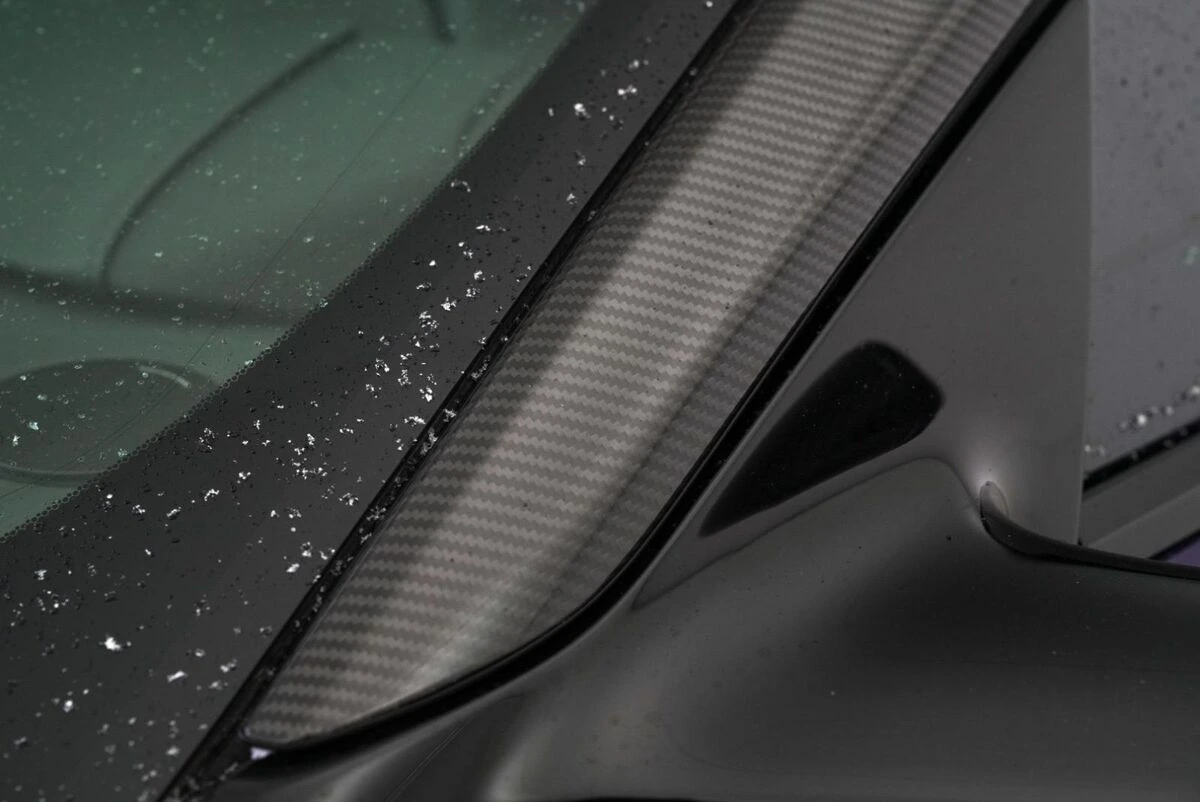 2023 Aston Martin DBS Base - Photo 6