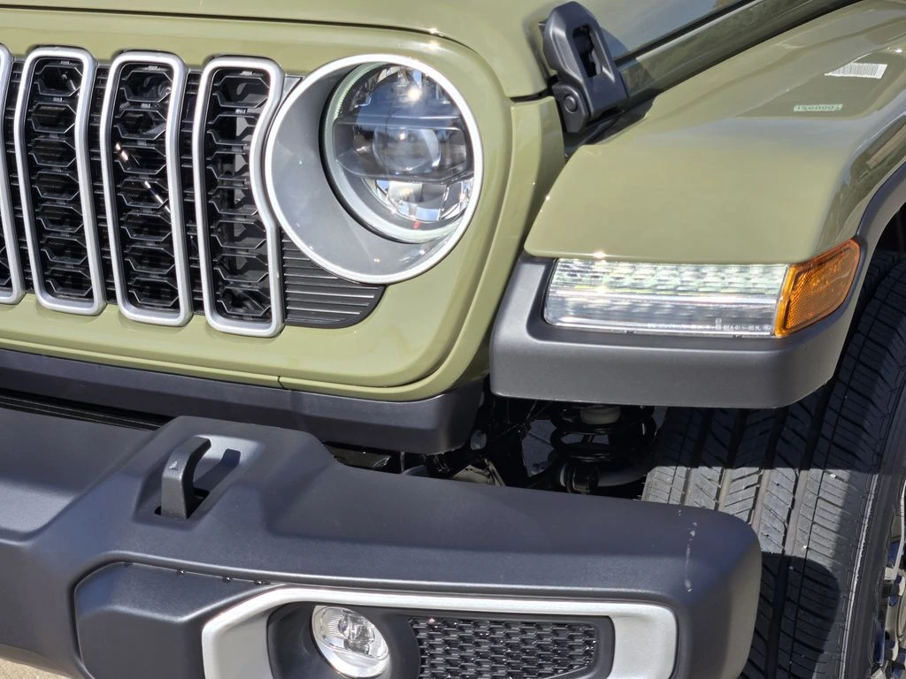 2026 Jeep Wrangler 4-Door Sahara - Photo 6