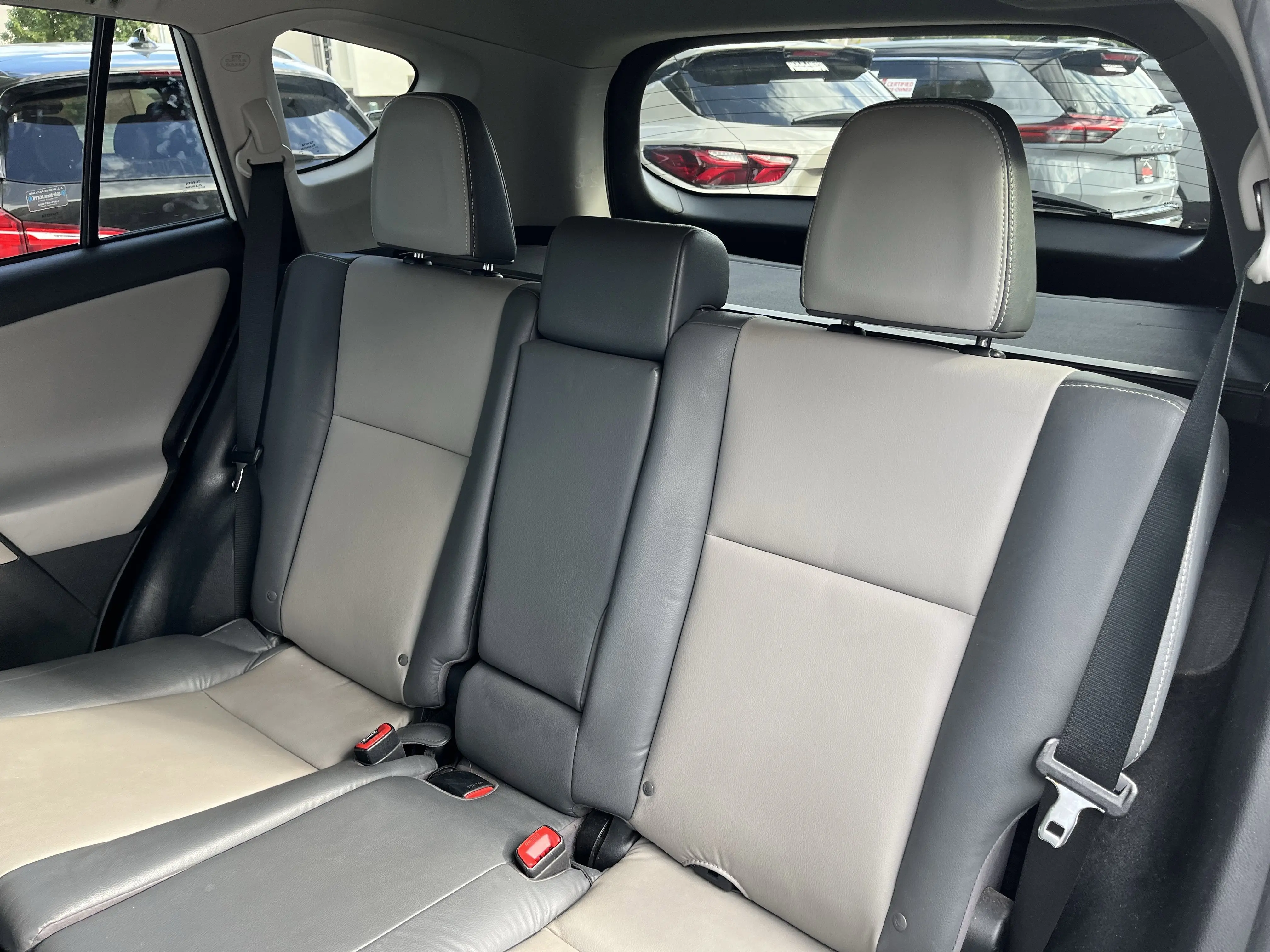 2015 Toyota RAV4 Limited photo 19