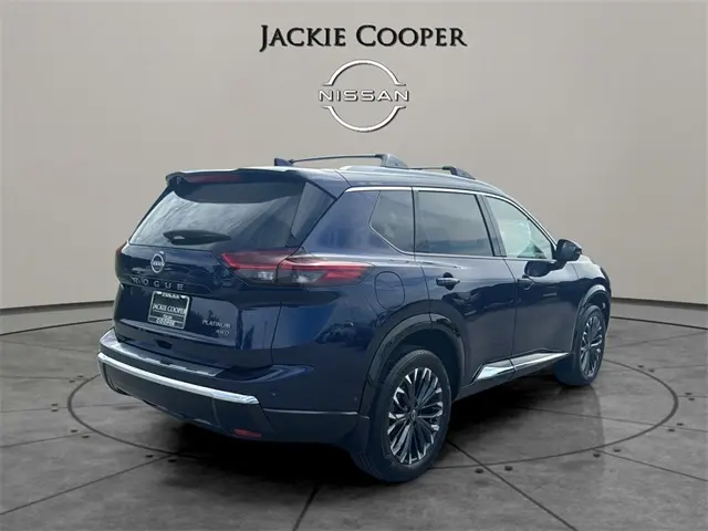 2026 Nissan Rogue Platinum photo 5