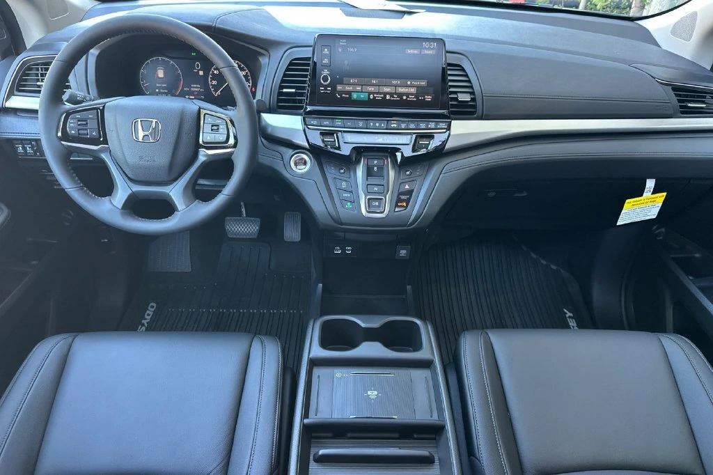 2026 Honda Odyssey EX-L - Photo 8