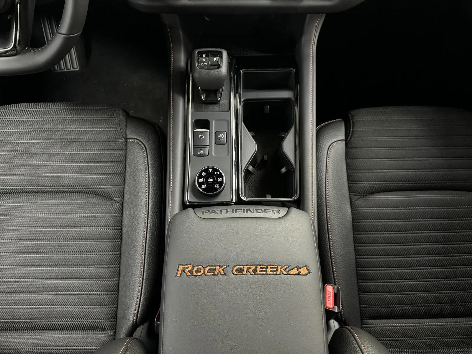 2025 Nissan Pathfinder Rock Creek photo 21