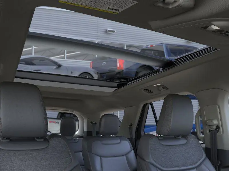 2025 Ford Explorer photo 20