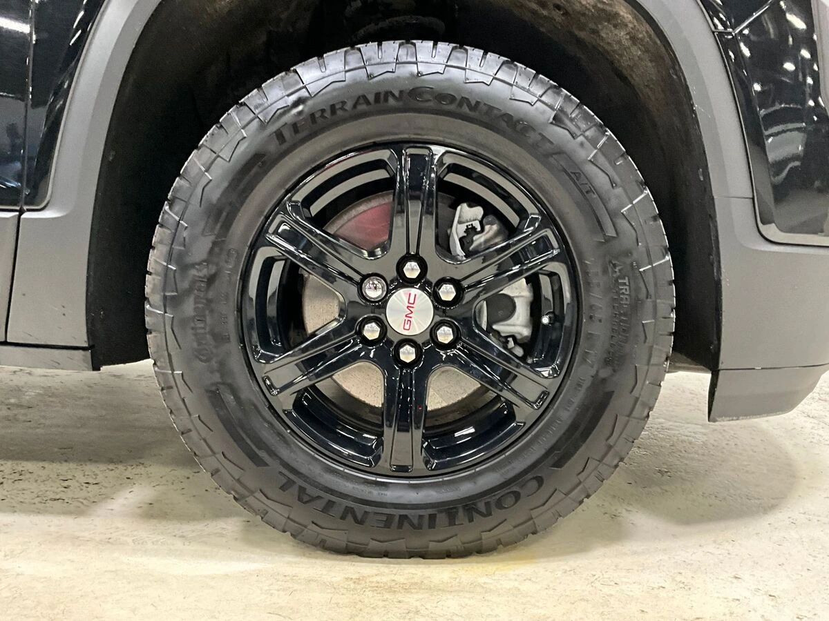 2023 GMC Acadia AT4 - Photo 12