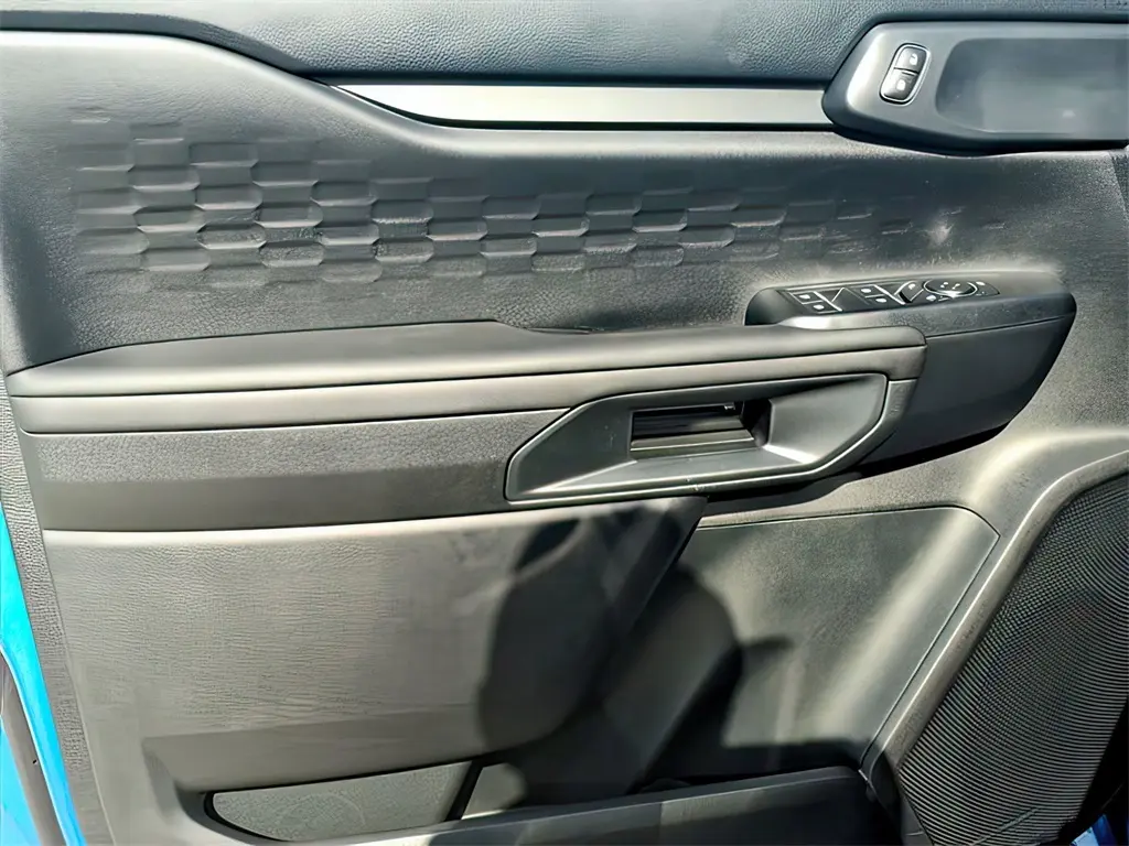 2025 Ford Ranger XL photo 4