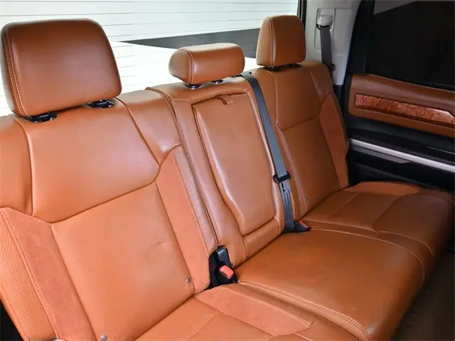 2016 Toyota Tundra Platinum photo 31