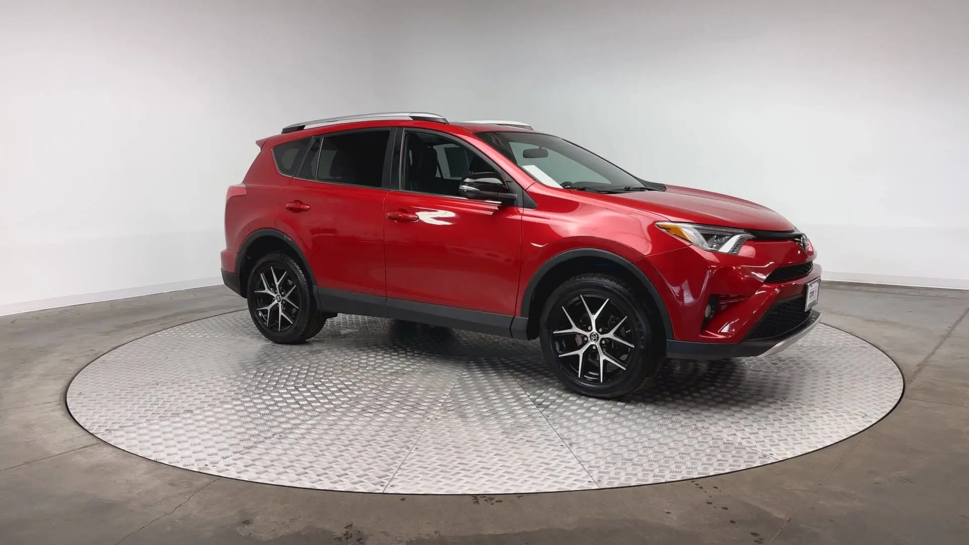 Used 2016 Toyota RAV4 SE with VIN 2T3NFREV7GW261211 for sale in Highlands Ranch, CO