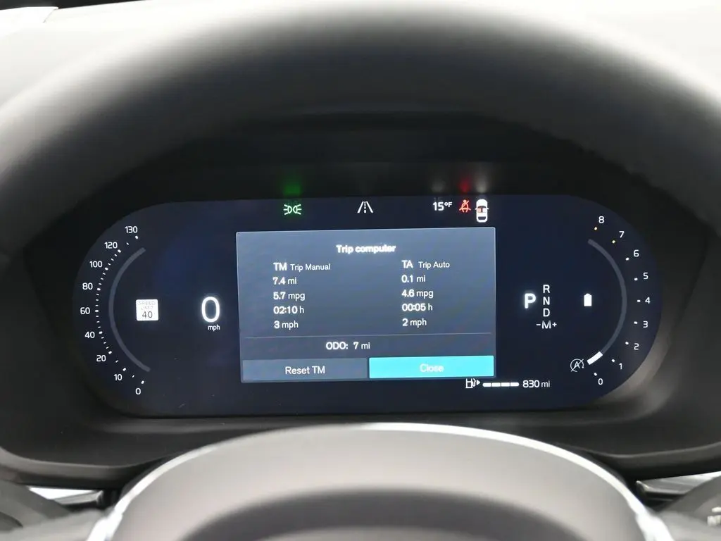 2026 Volvo - image 9