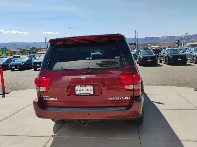 2006 Toyota Sequoia Limited photo 6