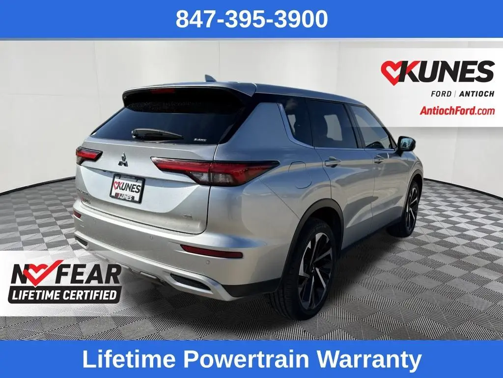 2024 Mitsubishi Outlander SE Ralliart photo 2