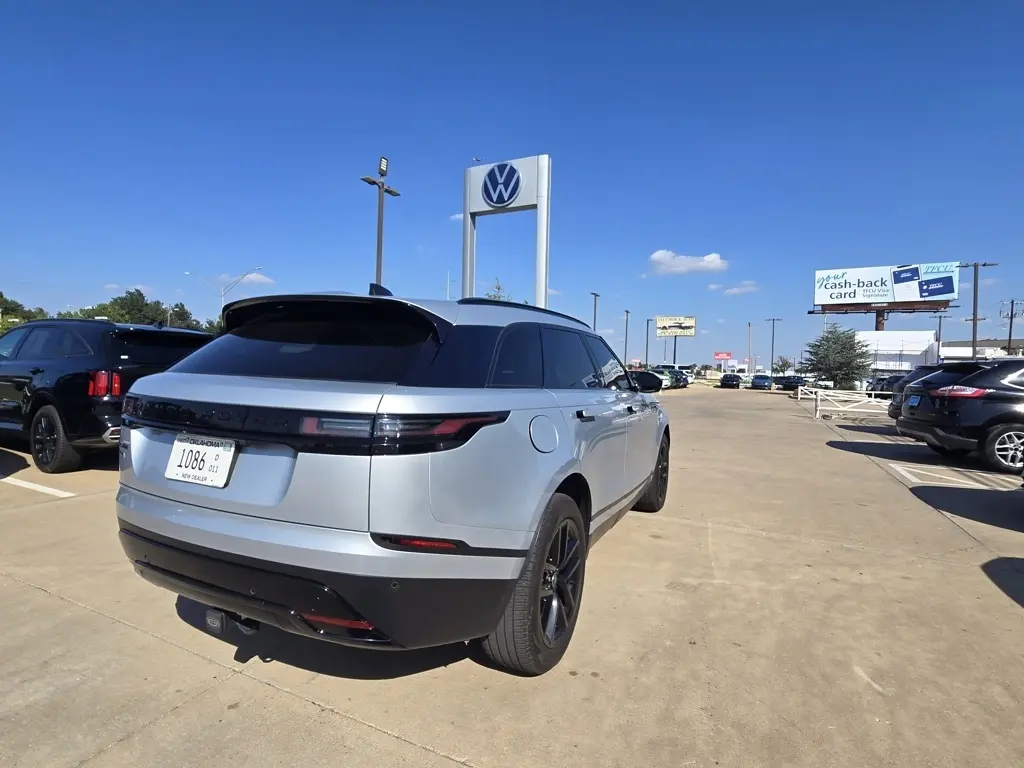2024 Land Rover Range Rover Velar S photo 4