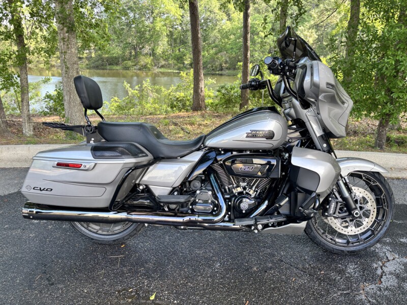 FLHXSE 2023 CVO™ Street Glide®
