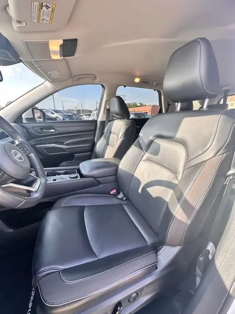 2022 Nissan Pathfinder SL photo 23