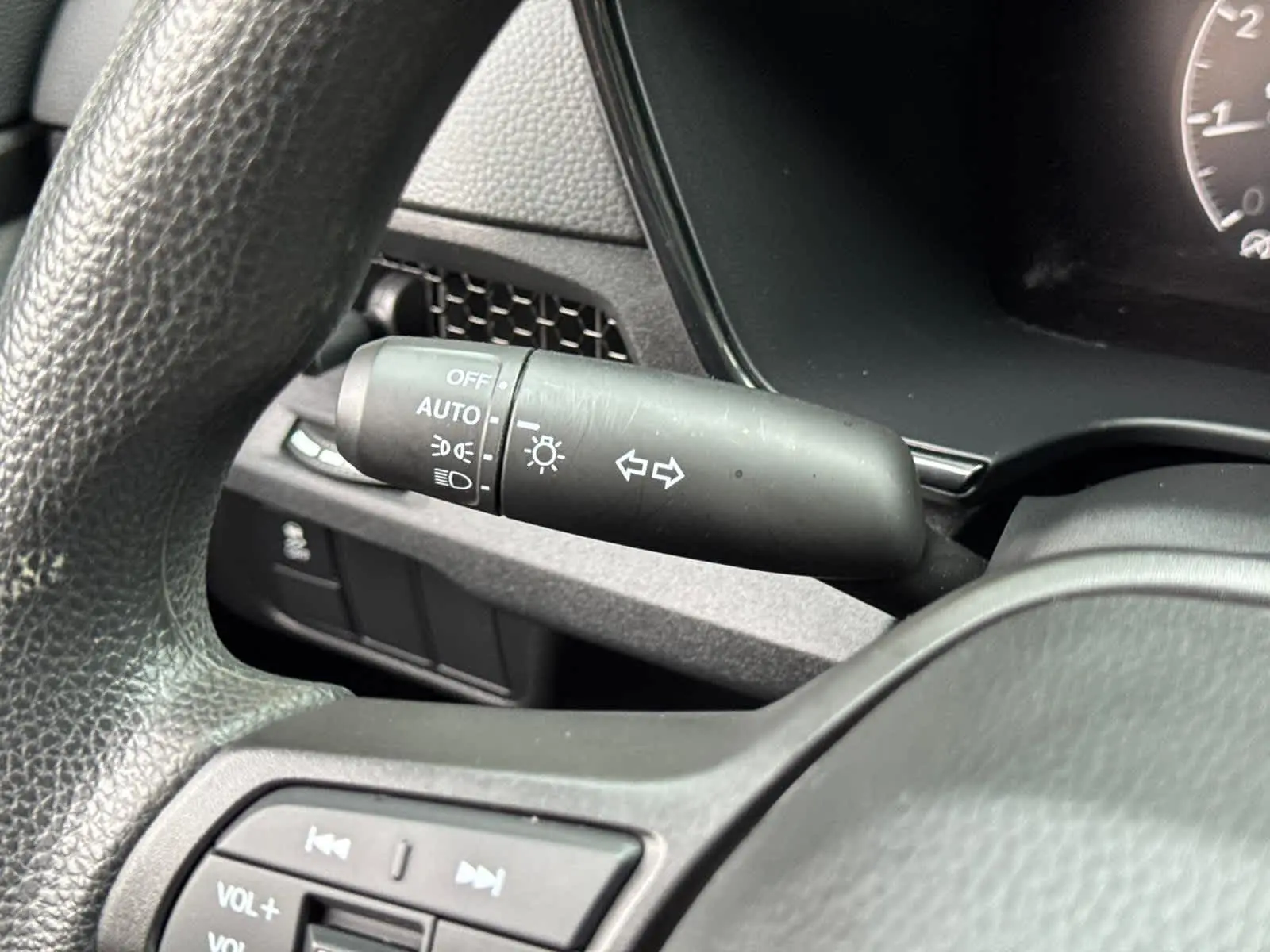 2025 Honda CR-V LX photo 18