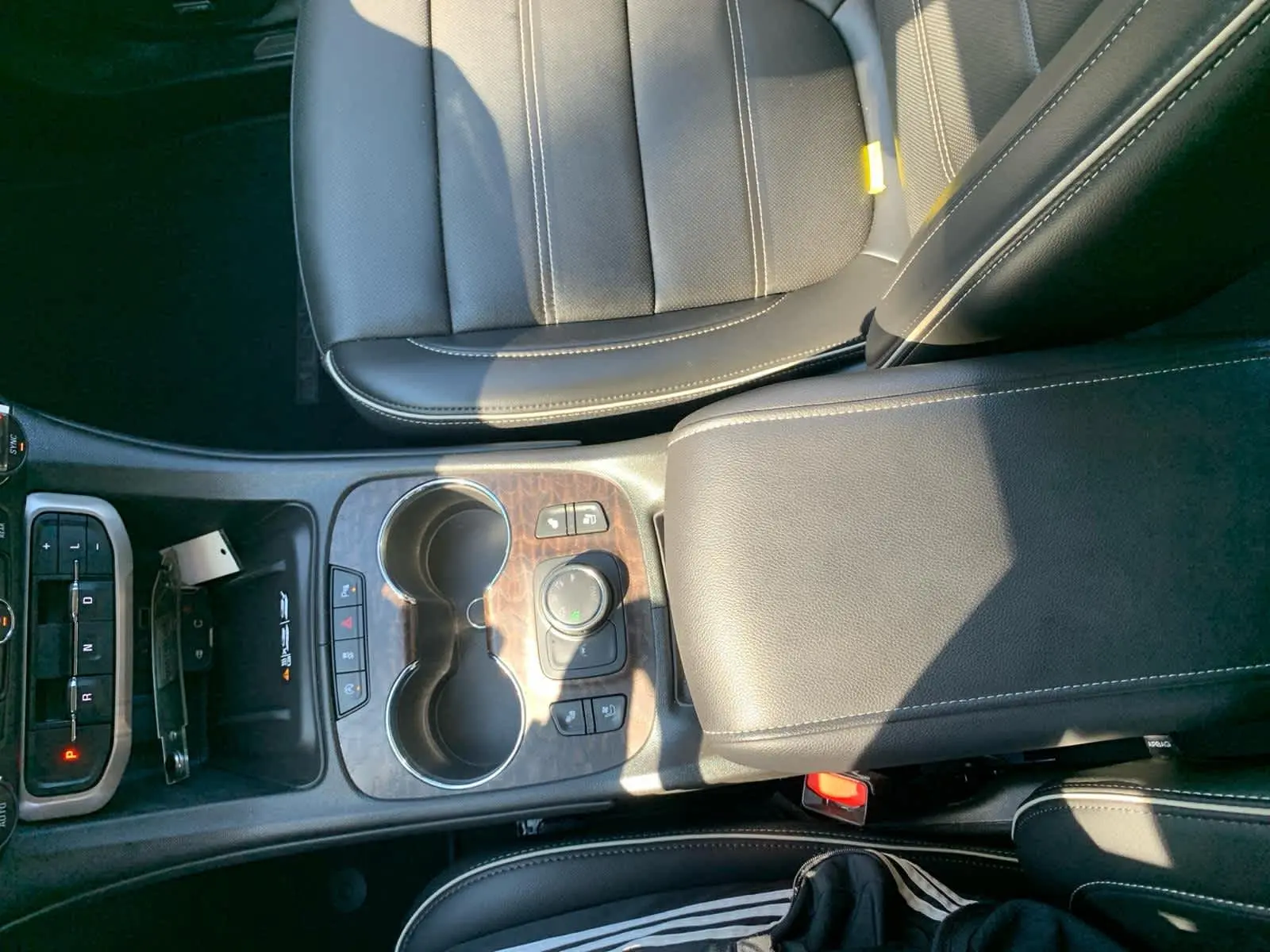 2023 Gmc Acadia Denali photo 23