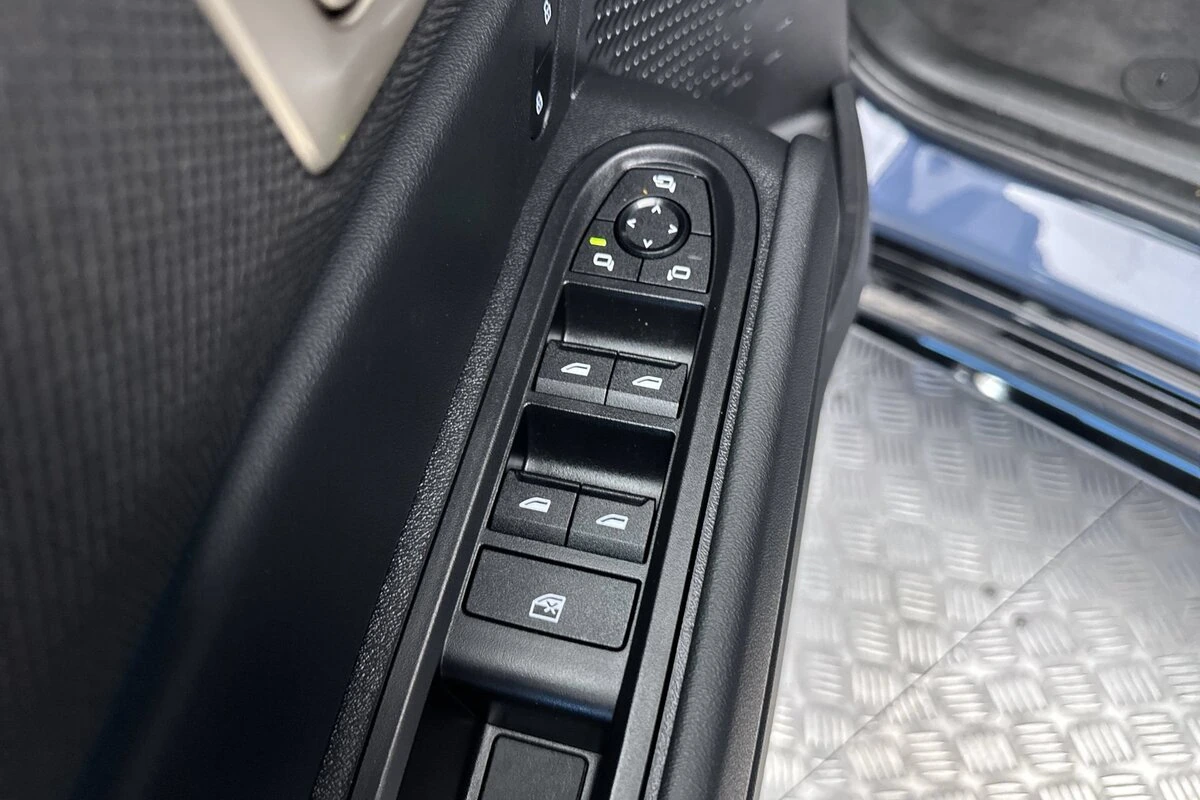 2026 MINI Countryman S - Photo 16