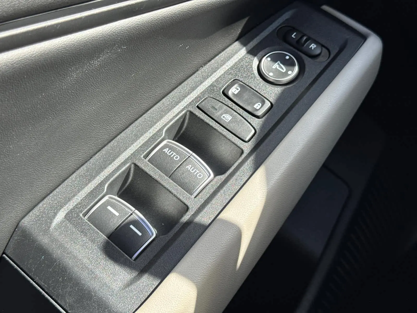 2023 Honda Accord EX photo 24