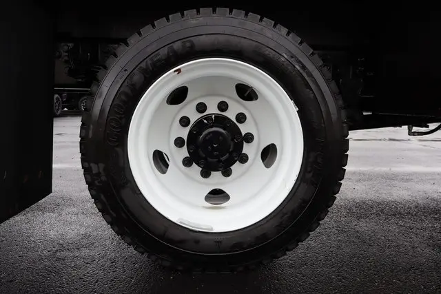 2026 Ford F-750 photo 12