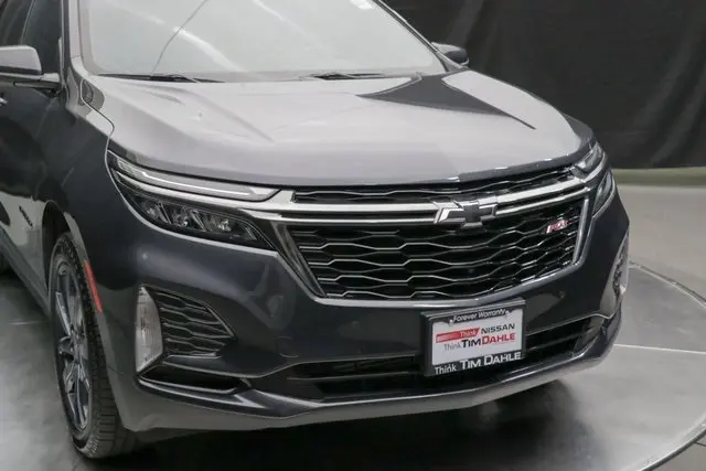 2023 Chevrolet Equinox RS photo 3