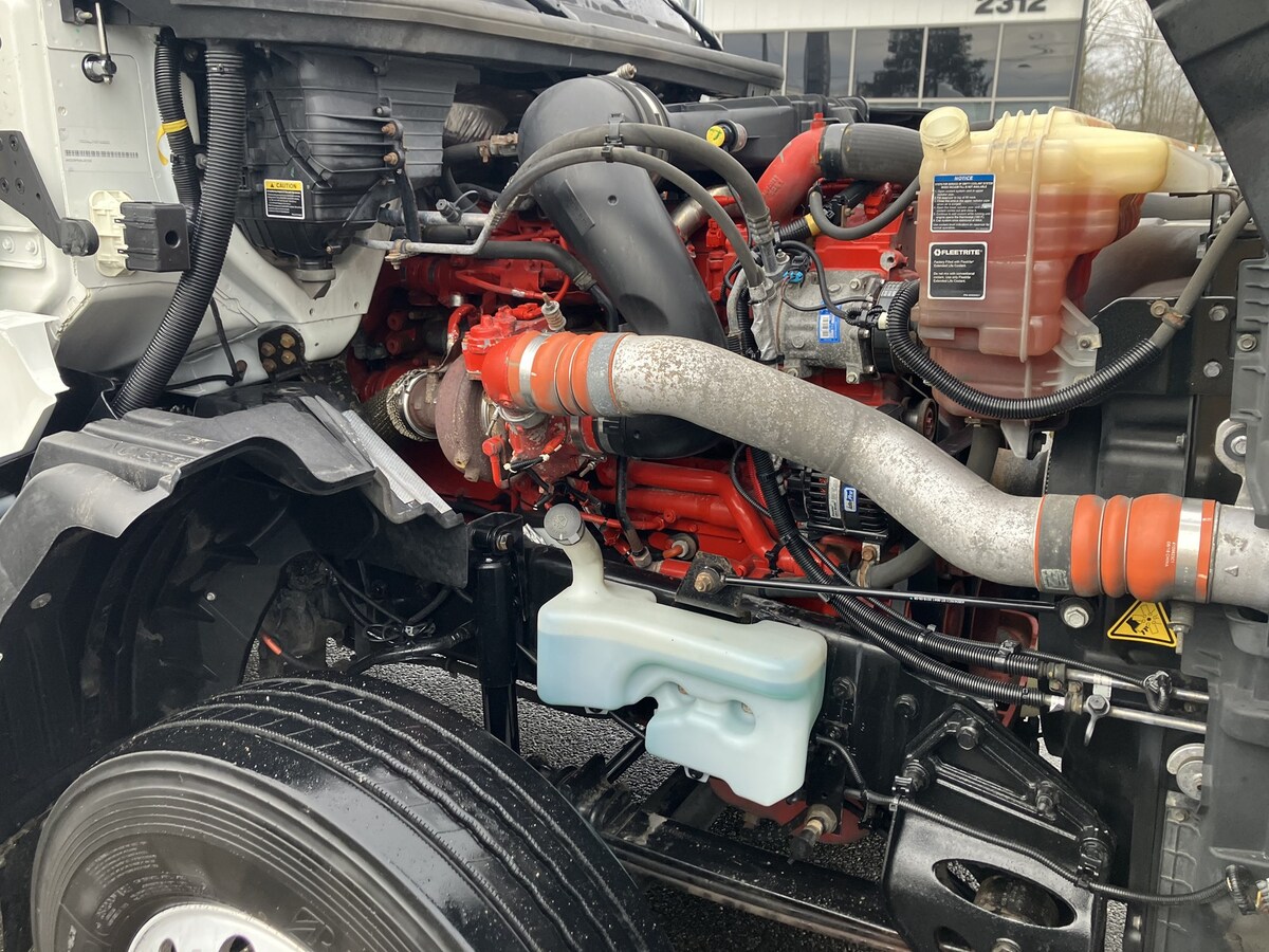 2019 International LT in Seattle, WA — photo 5