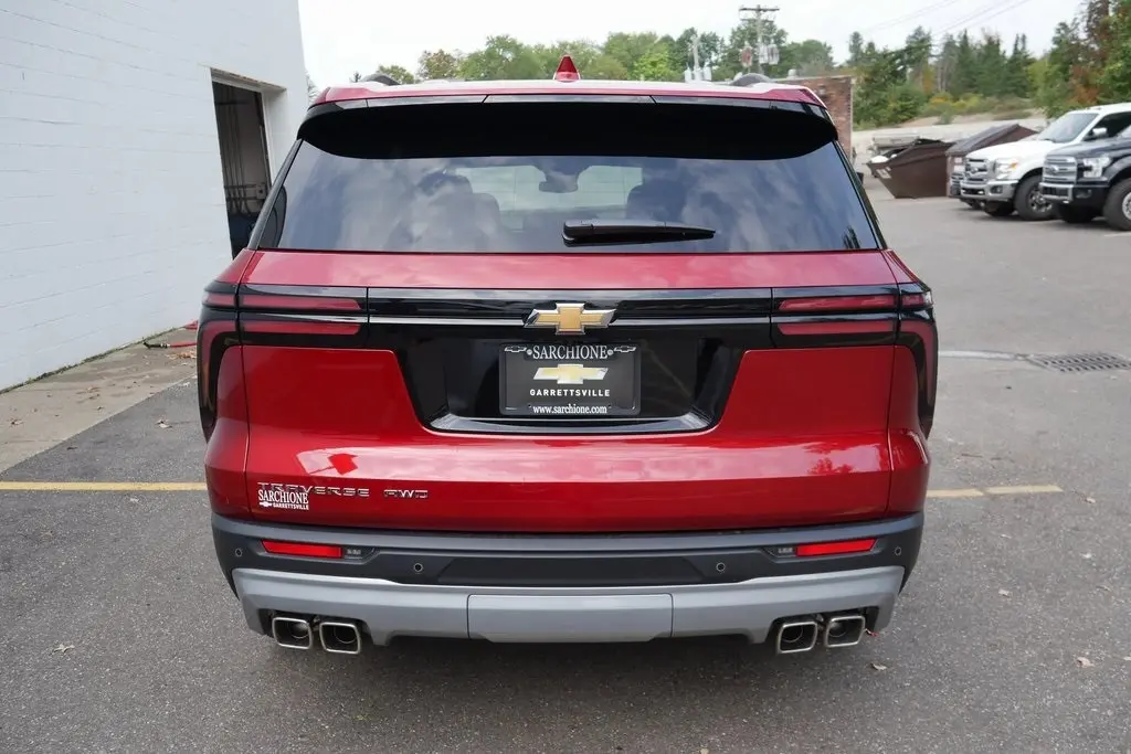 2026 Chevrolet Traverse 2LT photo 6