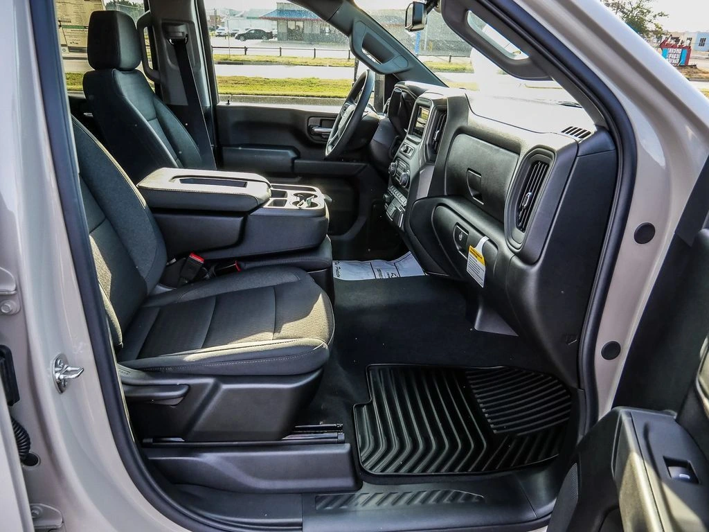 2026 Chevrolet Silverado 2500 HD Custom - Photo 15