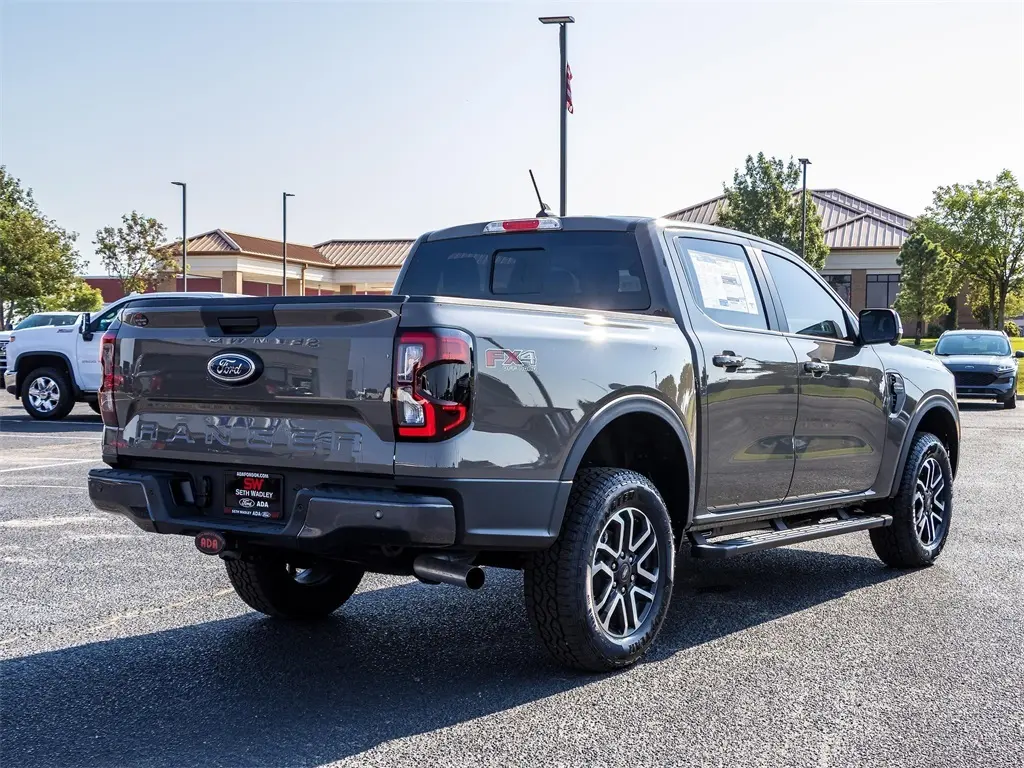 2025 Ford Ranger Lariat photo 11