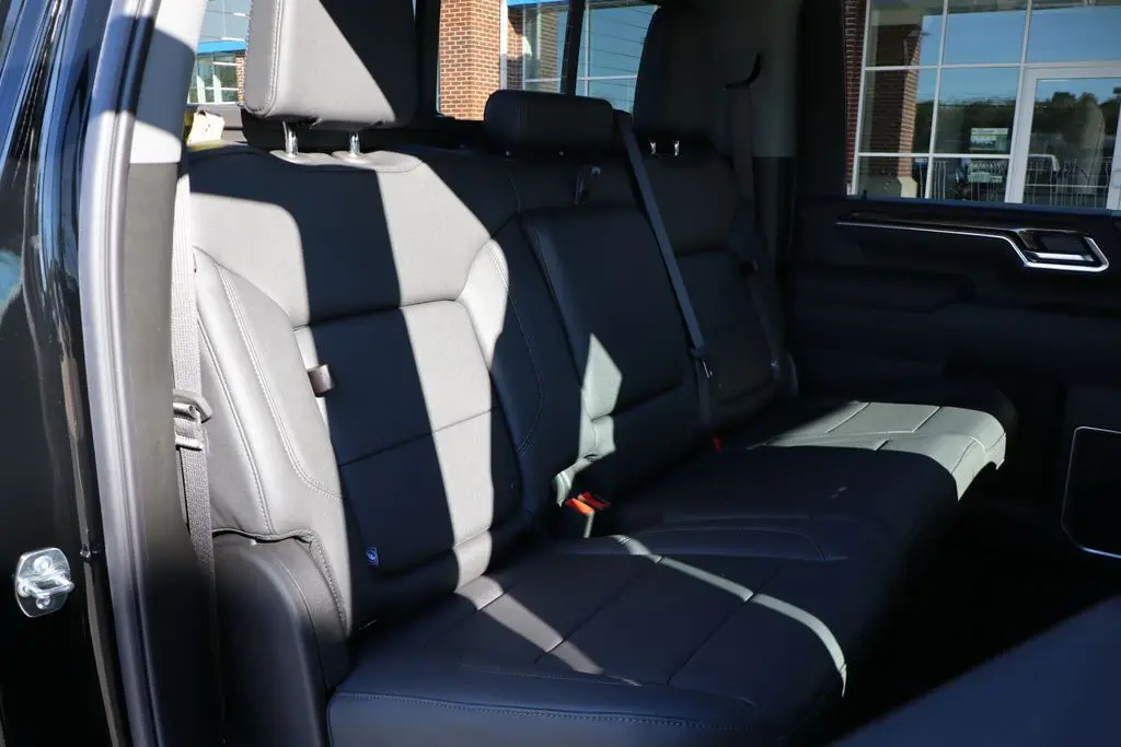 2026 Chevrolet Silverado LT photo 41