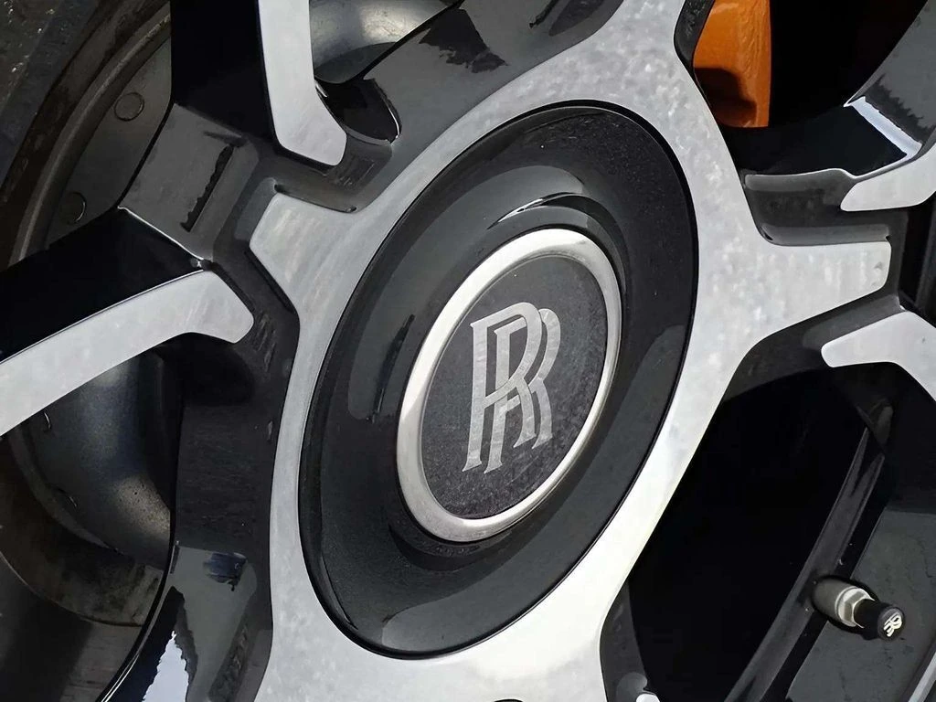 2023 Rolls-Royce Cullinan Black Badge - Photo 15