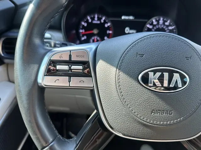 2020 Kia Telluride SX photo 17