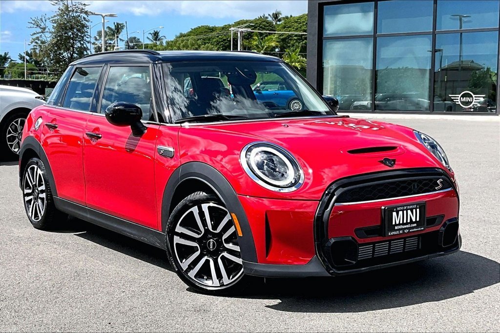 2022 MINI Cooper S Signature at MINI of Hawaii, photo 1