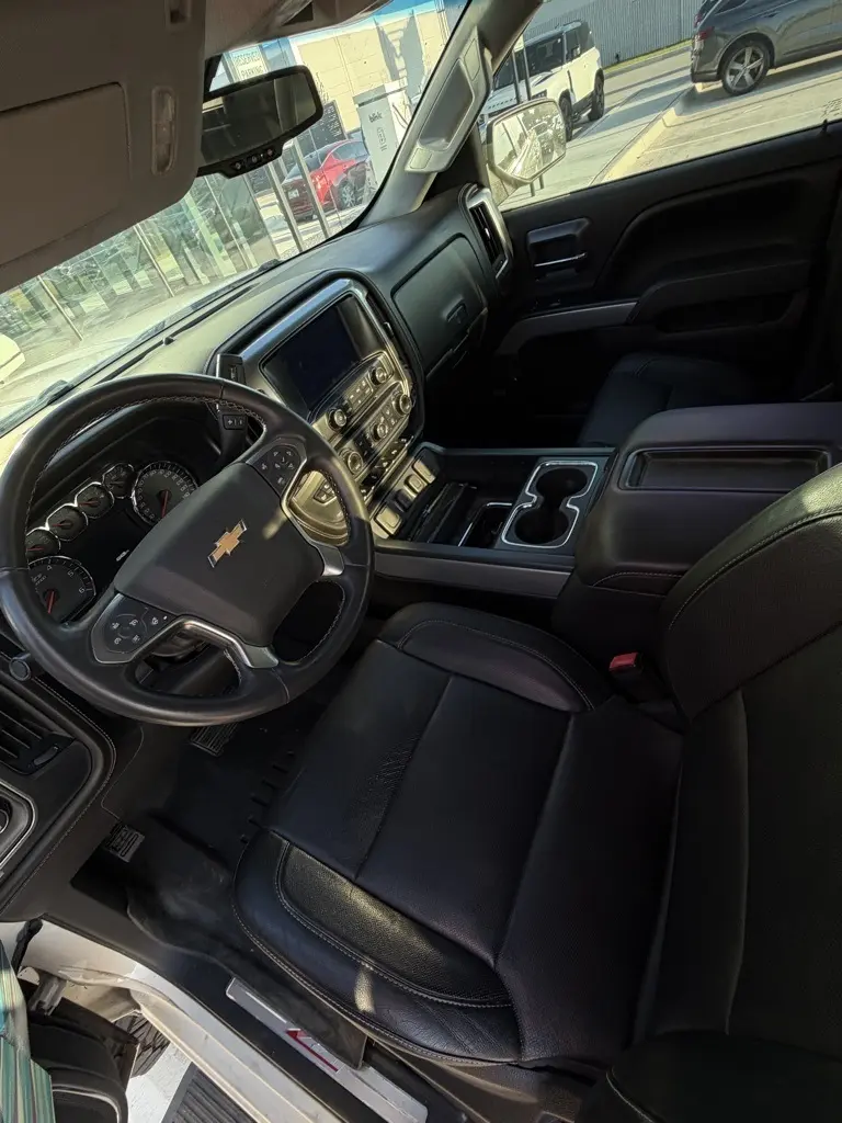 2015 Chevrolet Silverado 1500 LTZ photo 8