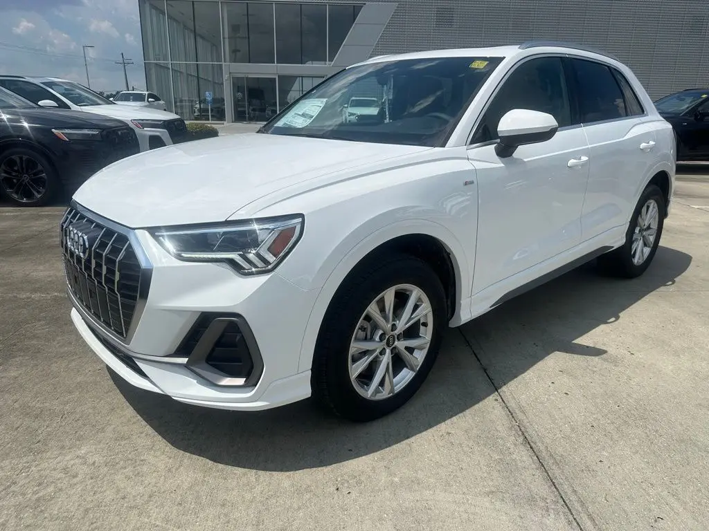 2025 Audi Q3 S Line Premium's photo