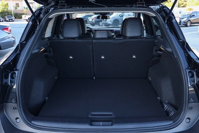 2025 Nissan Kicks SR - Photo 16