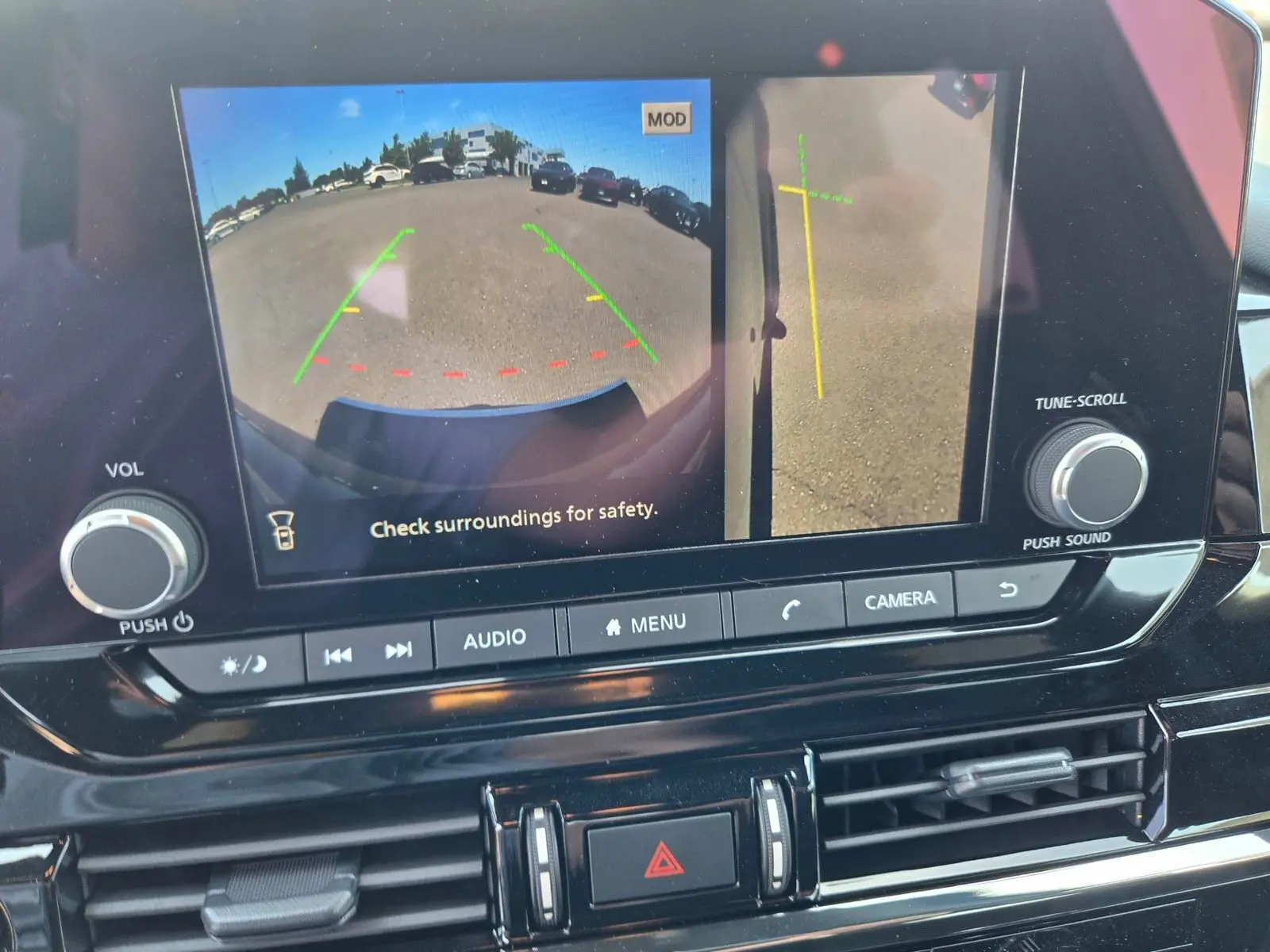 2025 Nissan Pathfinder Rock Creek photo 8