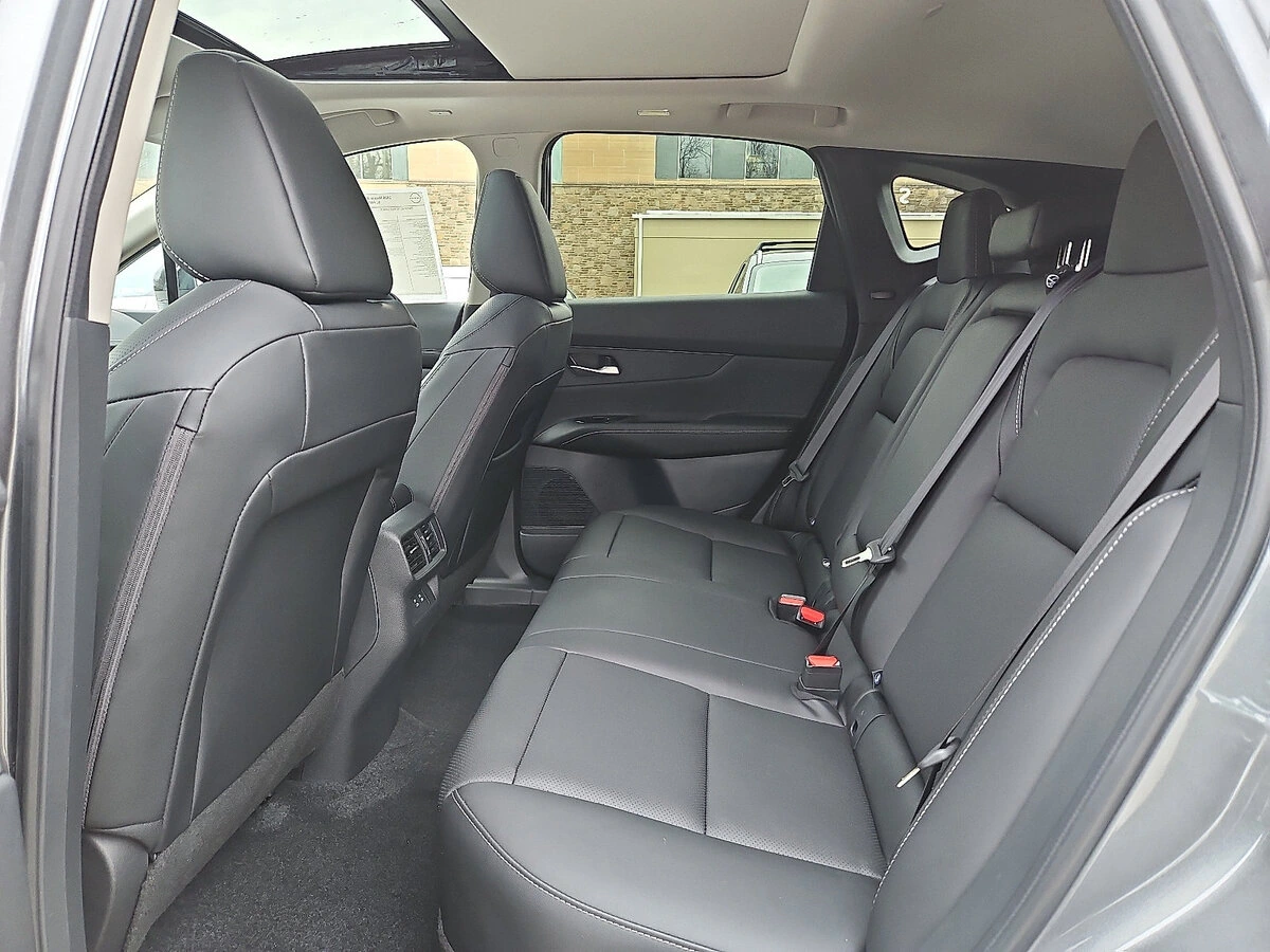 2026 Nissan Murano SL - Photo 8