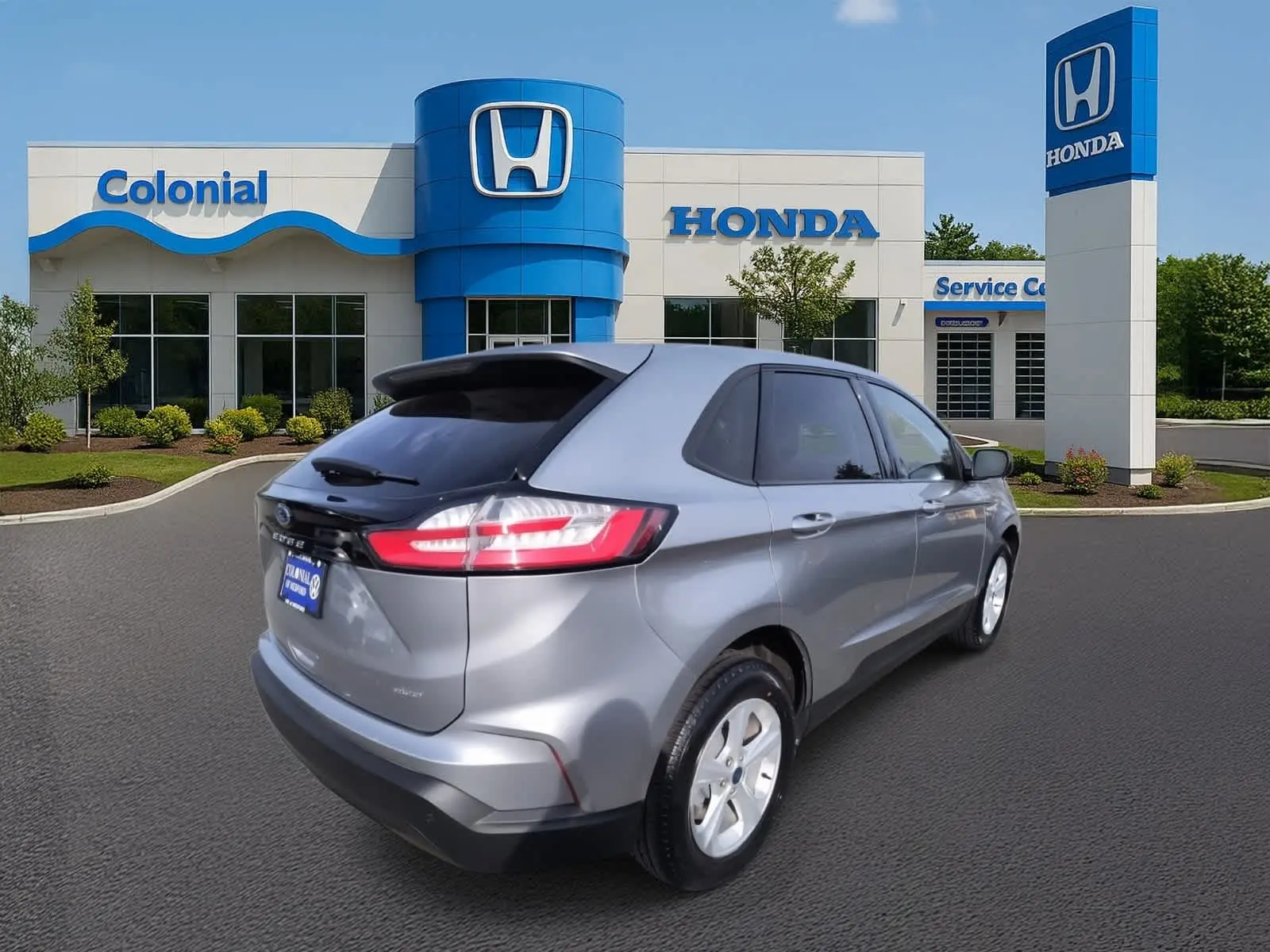 2022 Ford Edge SE photo 3