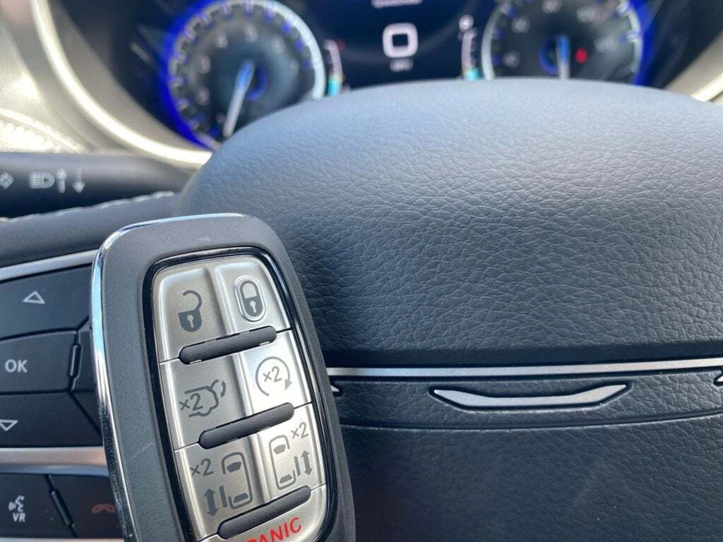2027 Chrysler Pacifica Select - Photo 31