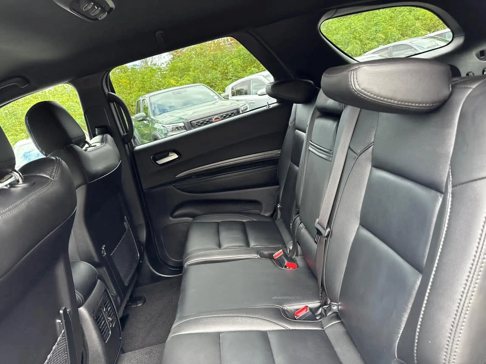 2023 Dodge Durango SXT photo 28