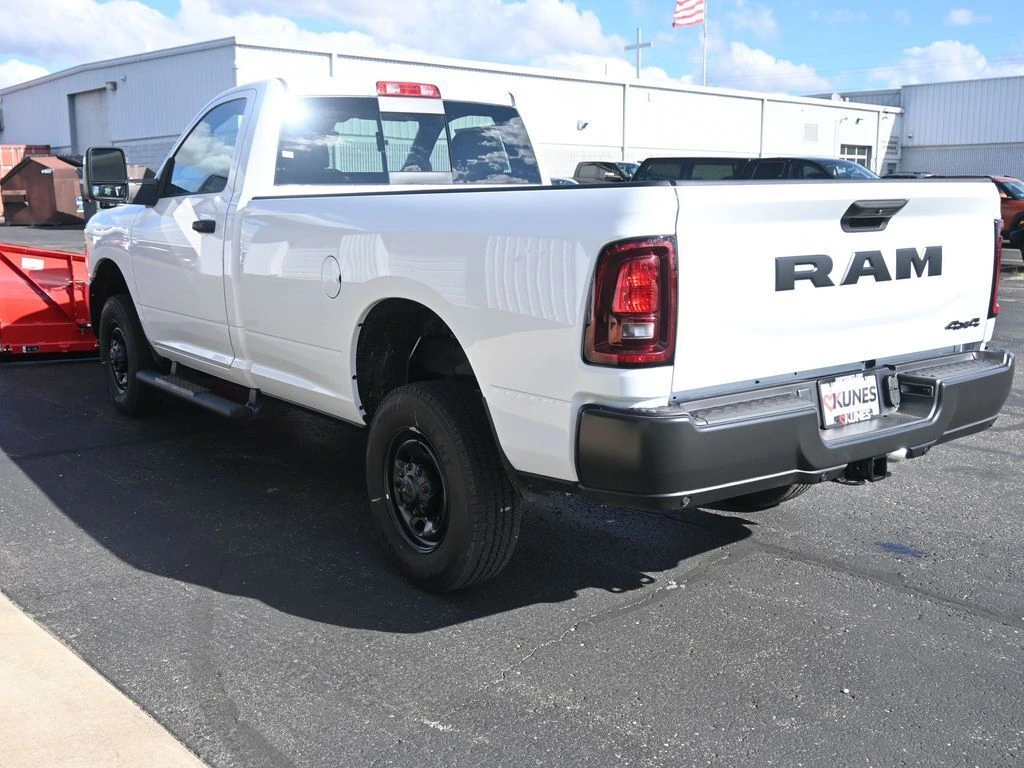 2025 RAM 2500 Tradesman - Photo 9